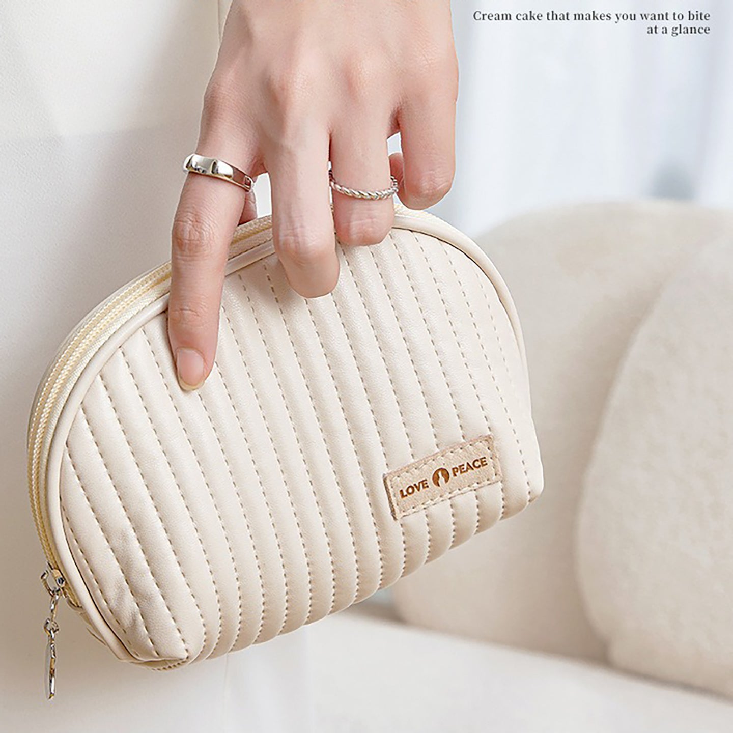 Shell Style Cosmetics Bag